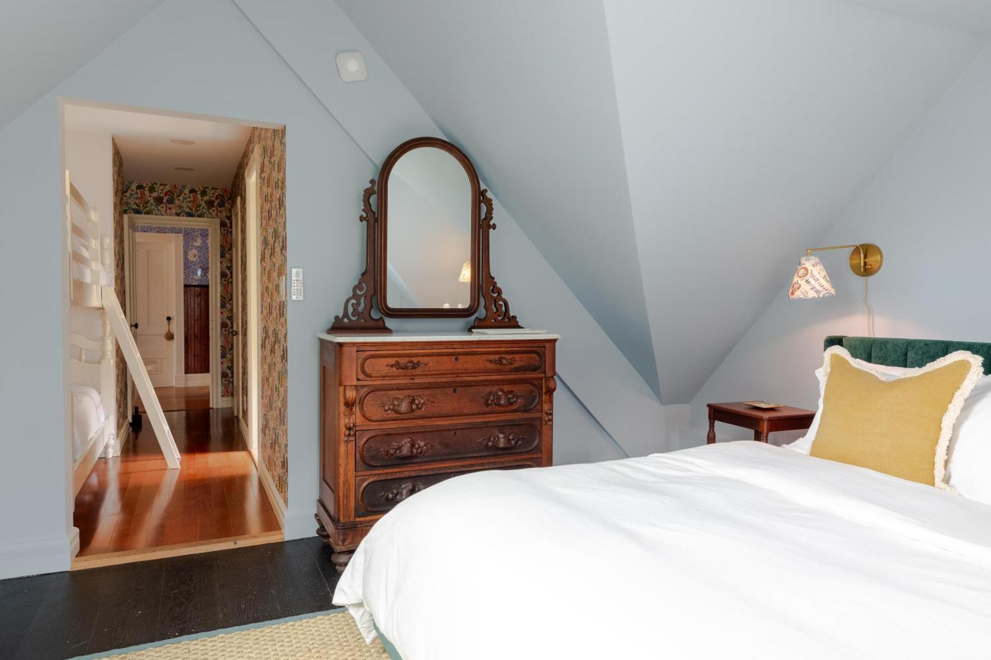 Silas House Inn Lexington Стая снимка